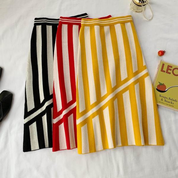 Fusta de dama in dungi cu talie inalta in negru, rosu si galben