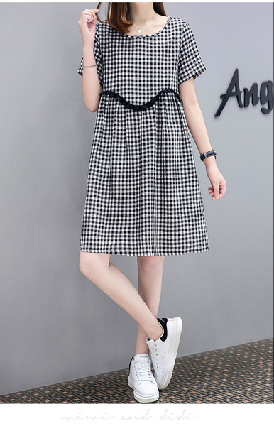 Rochie casual dama in carouri - model decupat