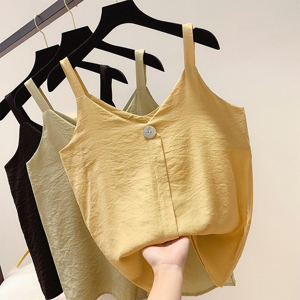 Női felső V-nyakkal és gombbal