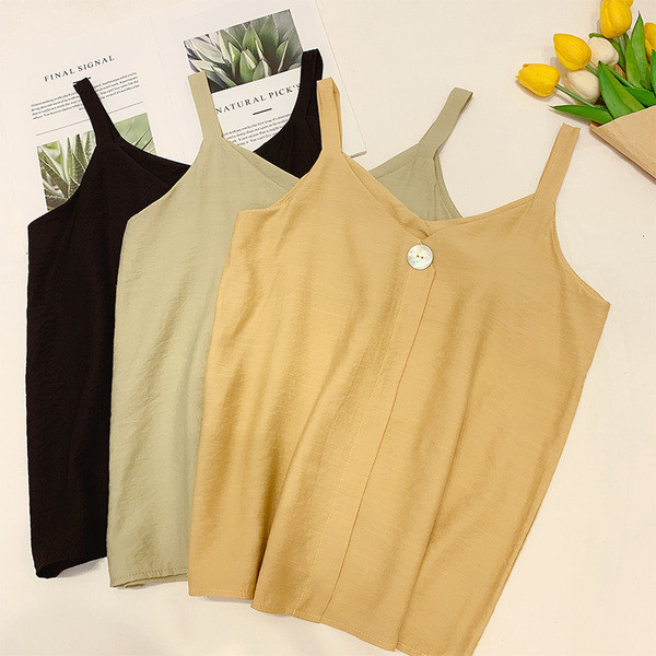 Női felső V-nyakkal és gombbal