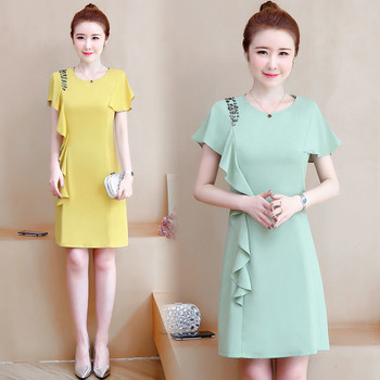 Modern női ruha két színben díszítő kövekkel