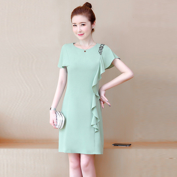 Modern női ruha két színben díszítő kövekkel