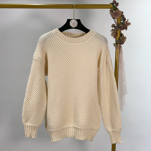 Ovális nyakkivágású pulóver két színben