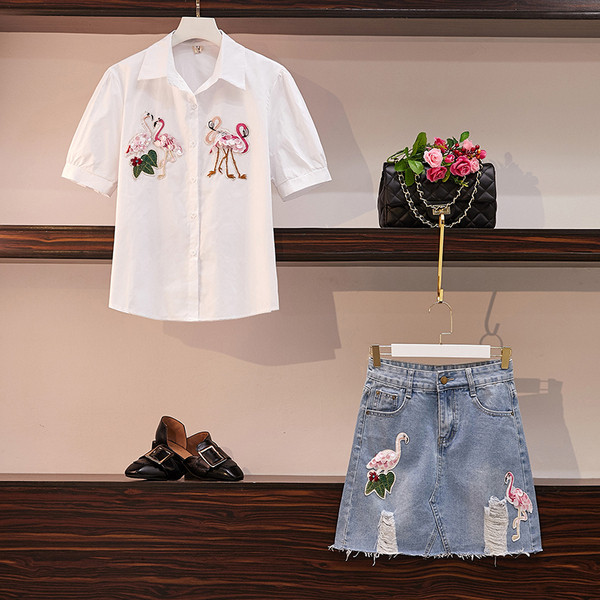 Set modern pentru femei din două părți cu aplicații și mărimi până la 4XL