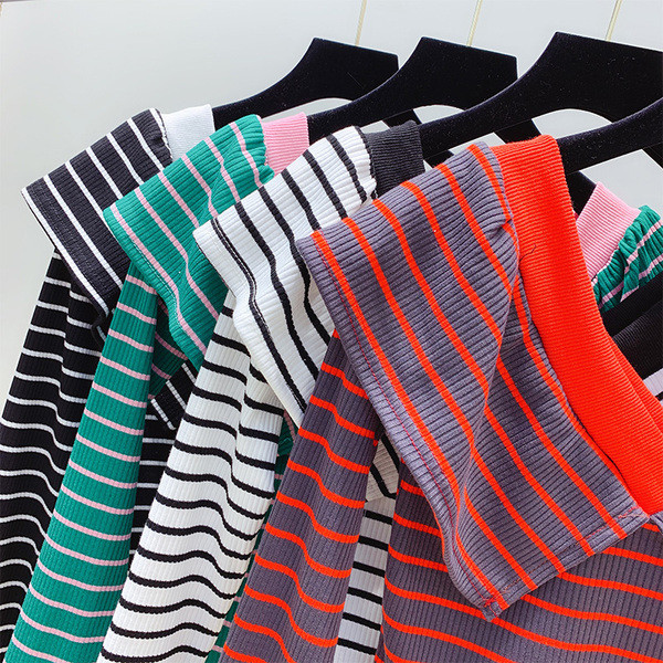 Bluză de damă actuală cu decolteu în V