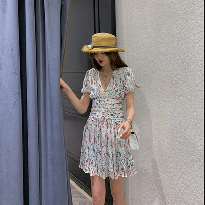 Női modern rövid ruha virágmintával