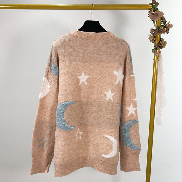 Pulover de dama in trei culori si aplicatie