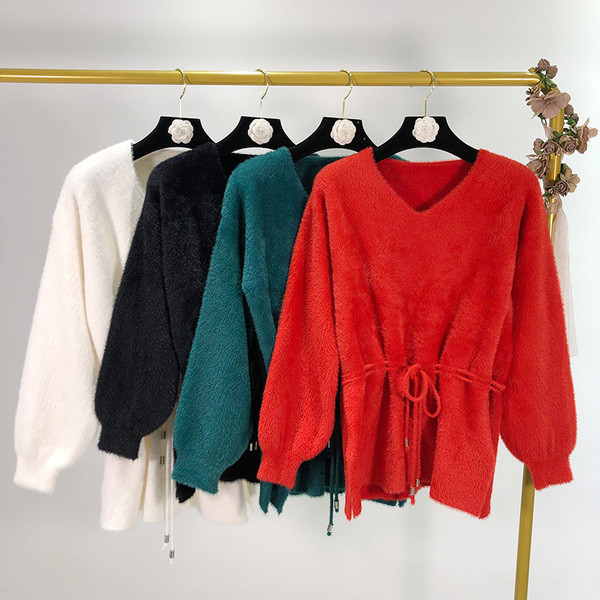 Női pulóver derékkötővel, négy színben