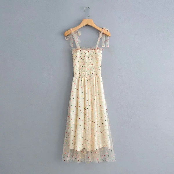 Rochie de dama cu tul de culoare alba