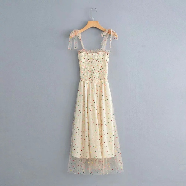 Rochie de dama cu tul de culoare alba