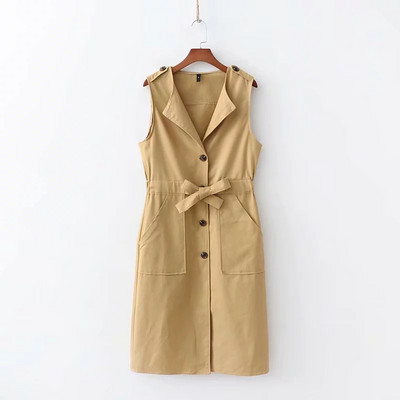 Alkalmi női ruha zsebekkel és övvel