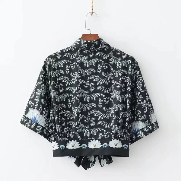 Cămașă de damă cu aplicație - model scurt