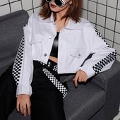 Дамско модерно късо яке в бял цвят