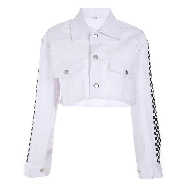 Дамско модерно късо яке в бял цвят