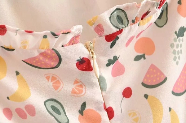 Rochie de dama cu aplicatie colorata