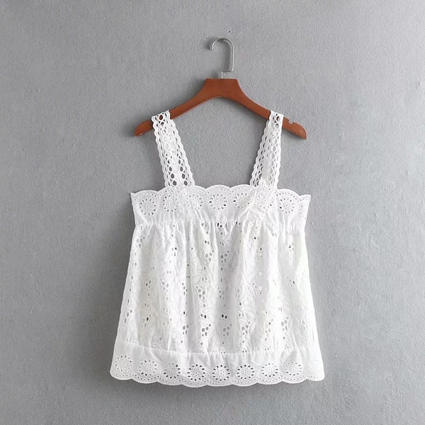 Női csipke felső, széles pántokkal, fehér színben