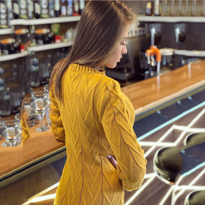 Hétköznapi női kötött ruha hosszú ujjal, két színben