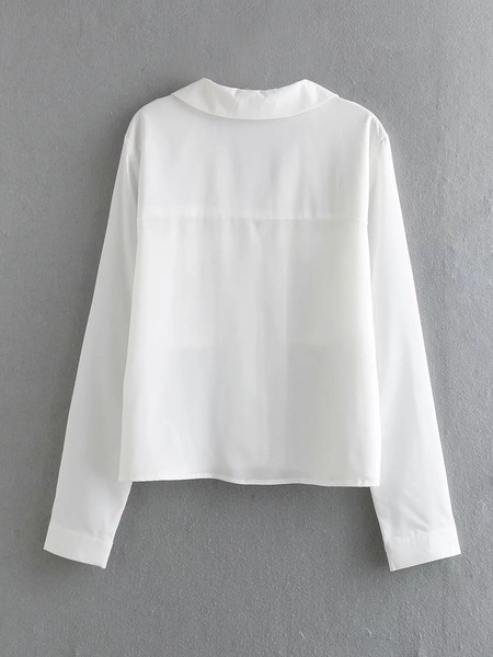 Camasa de dama actuala cu nasturi si buzunare in alb si albastru