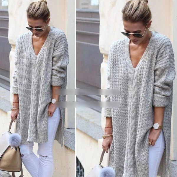 Modern női pulóver mély nyakkivágással és hosszú ujjú szürke és fekete színben