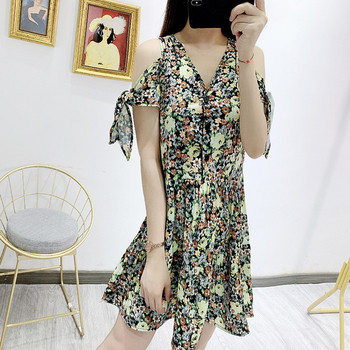 V-nyakú, rövid ujjú női ruha