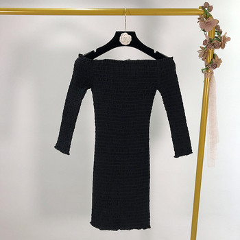 Rochie de dama neagra cu umerii goi - tesatura elastica