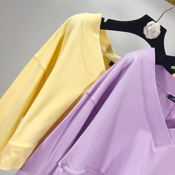 Hanorac scurt de dama in doua culori