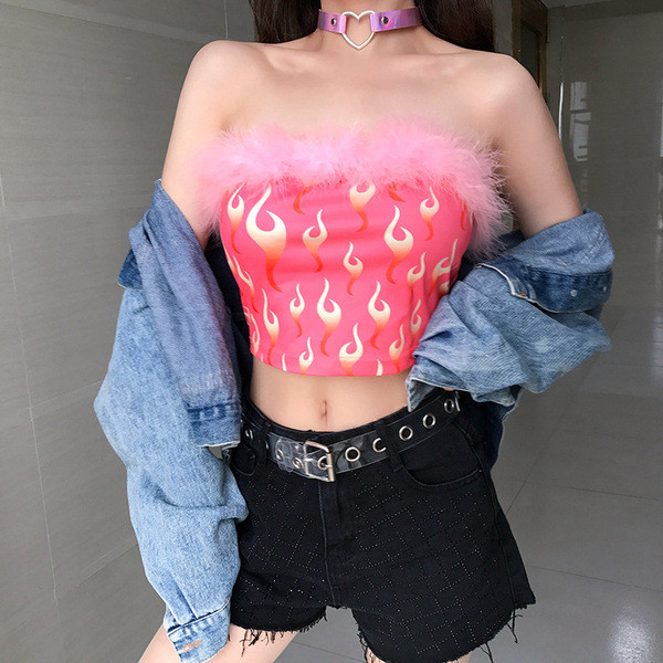 Bustieră modernă de damă în roz și puf