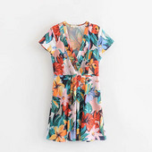 Rövid ujjú, virágmintás női ruha