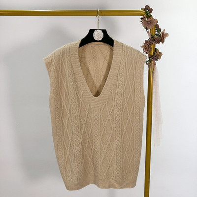 Női kötött mellény három színben