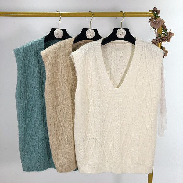 Női kötött mellény három színben