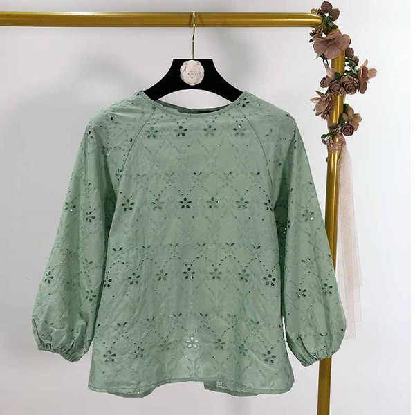 Bluza de dama de culoare verde cu broderie