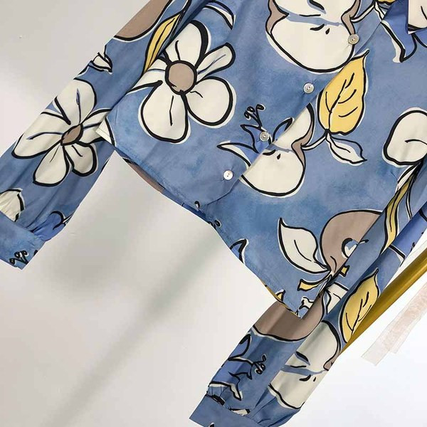 Rövid, kék színű, mintás mintás női ing, hosszú ujjal