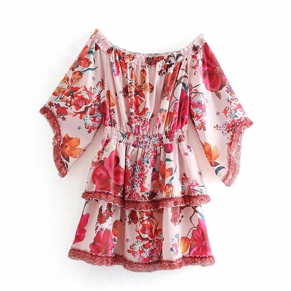 Női ruha elasztikus derékkal, virágmintával