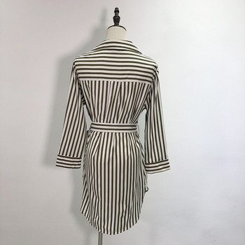 Csíkos női ruha hosszú ujjal és gombokkal