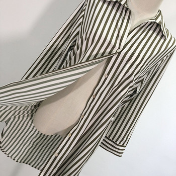 Csíkos női ruha hosszú ujjal és gombokkal