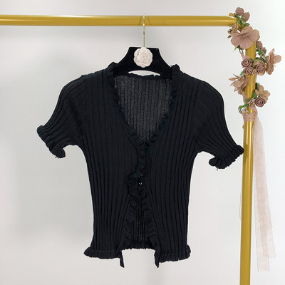 Vékony kötésből készült rövid női blúz, két színben