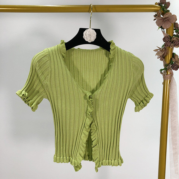 Vékony kötésből készült rövid női blúz, két színben