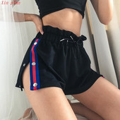 Modern női rövidnadrág elasztikus derékkal