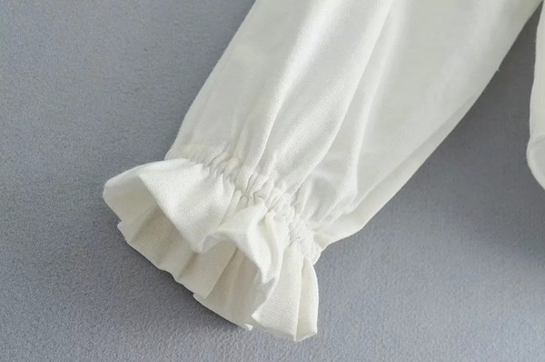 Bluza de dama cu nasturi alb