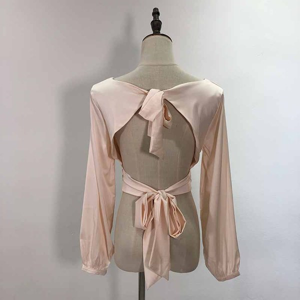 Bluză de damă modernă cu spatele gol în două culori