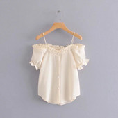 Fehér, csupasz vállú női ing