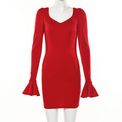 Elegáns női ruha hosszú ujjal és mély dekoltázssal, három színben