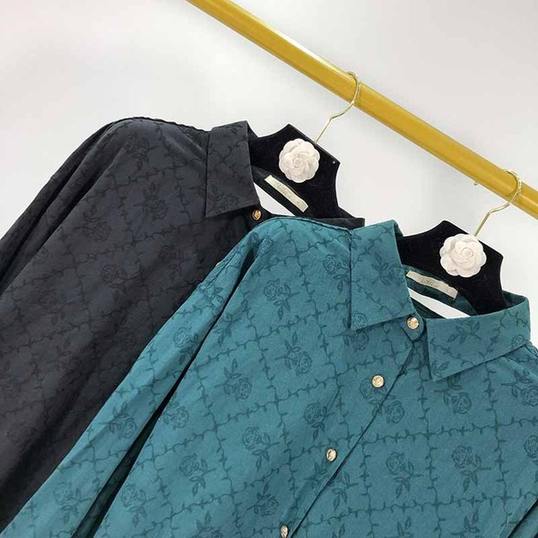 Női ing hosszú ujjal és klasszikus gallérral - két színben