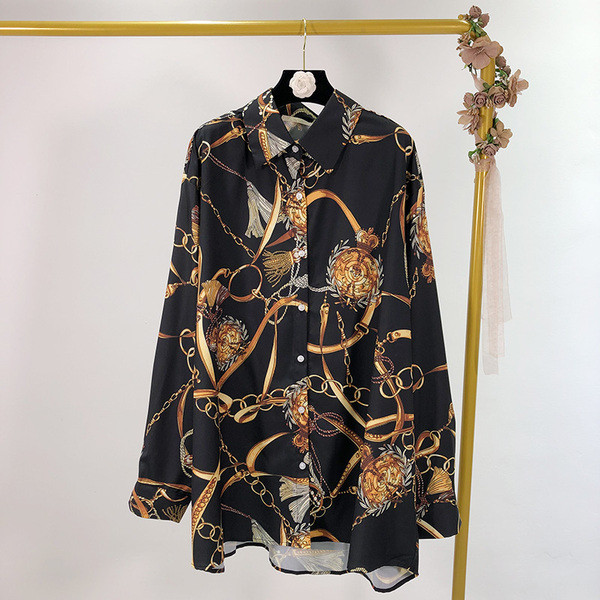 Cămașă de damă în alb și negru cu model