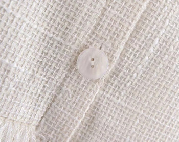 Modern női ruha vékony pántokkal, fehér színben - rövid modell