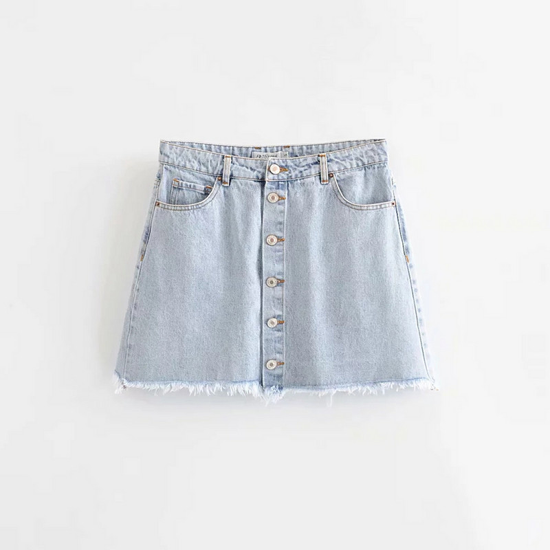 Fusta de dama din denim cu nasturi de culoare deschisa