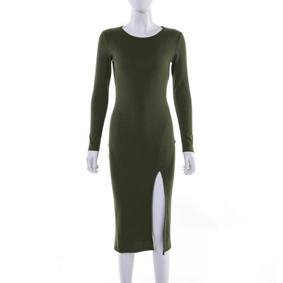 Hétköznapi női ruha hosszú ujjal és hasítékkal két színben