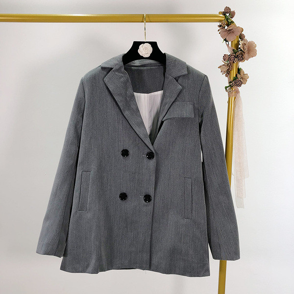 Női kabát és rakott szoknya szett