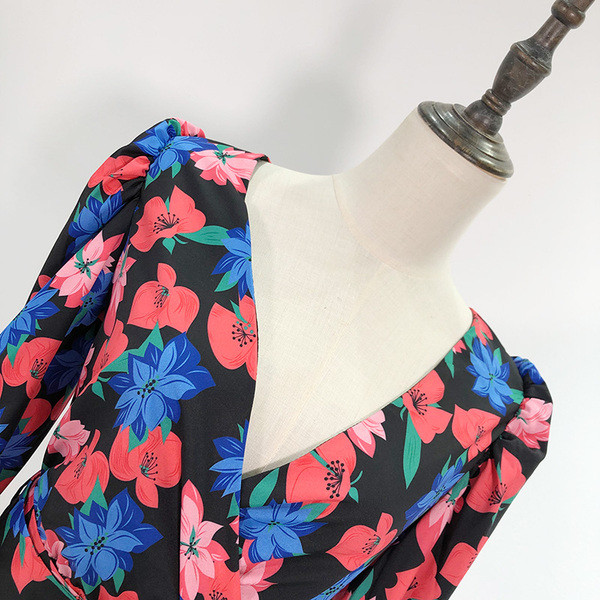 Rochie de dama cu decolteu in V, maneci 3/4 si curea