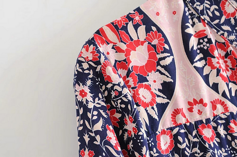 Virágos motívumú, hosszú ujjú női ing